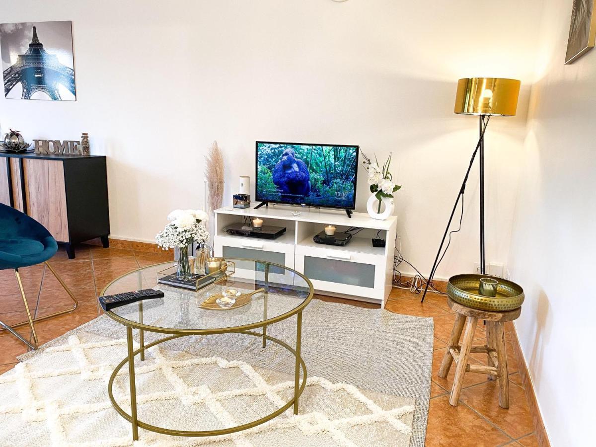 Luxueux Appartement Evry Centre - Parking - Rer A 10 Min Courcouronnes المظهر الخارجي الصورة