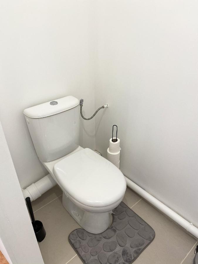 Luxueux Appartement Evry Centre - Parking - Rer A 10 Min Courcouronnes المظهر الخارجي الصورة