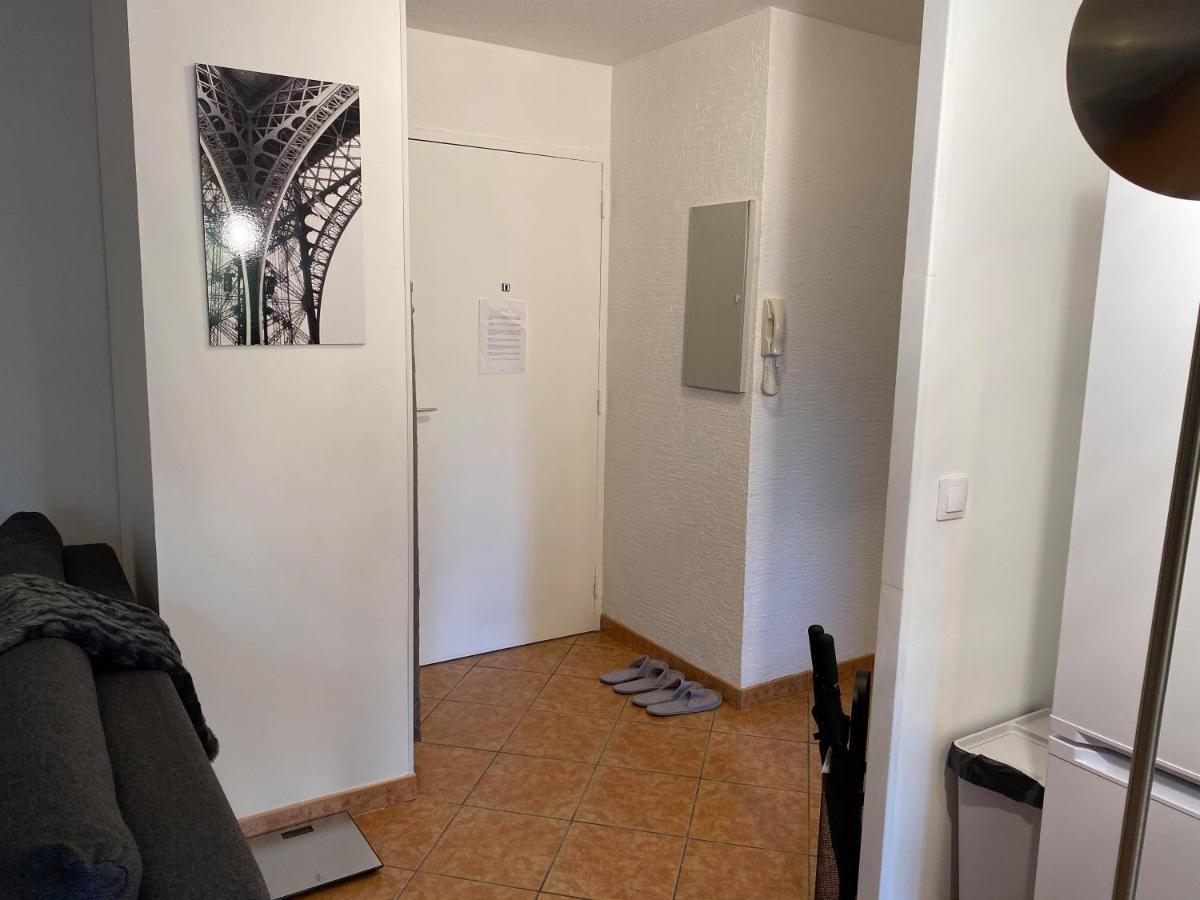 Luxueux Appartement Evry Centre - Parking - Rer A 10 Min Courcouronnes المظهر الخارجي الصورة