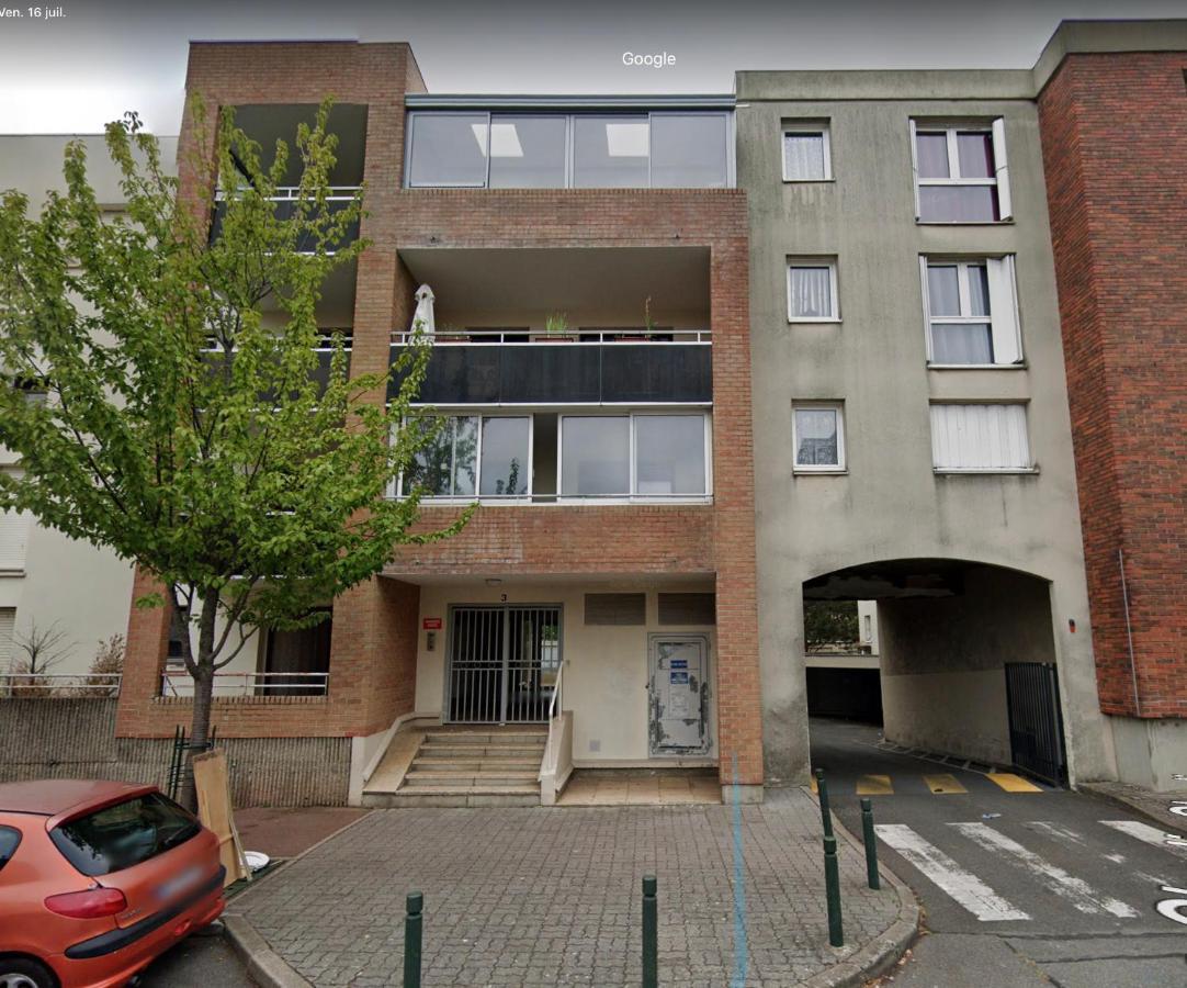 Luxueux Appartement Evry Centre - Parking - Rer A 10 Min Courcouronnes المظهر الخارجي الصورة